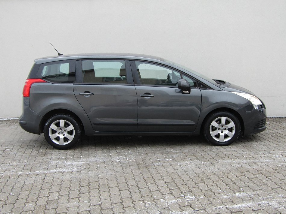 Peugeot 5008 1.6VTi 