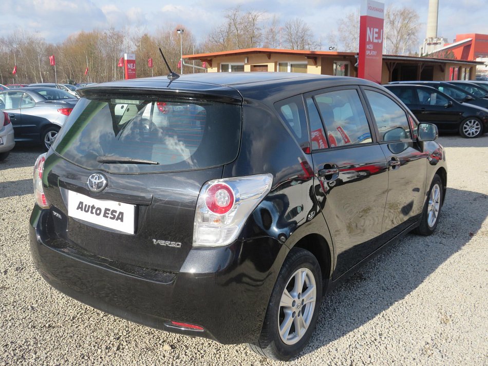 Toyota Verso 1.8 i Edition