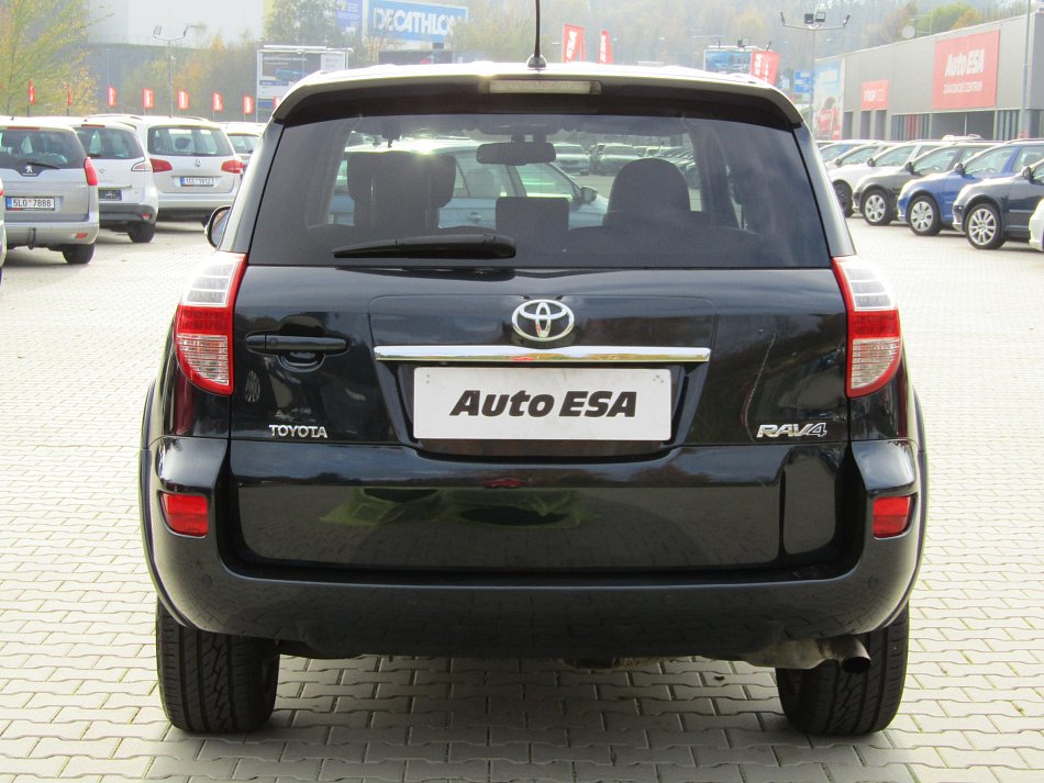 Toyota RAV4 2.2 d 