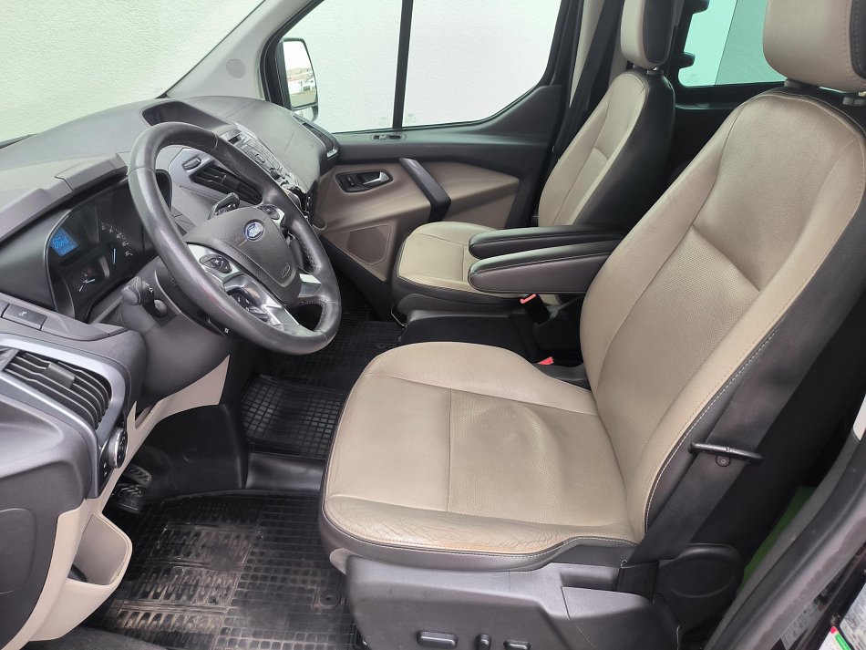 Ford Tourneo Custom 2.2TDCi Titanium L2