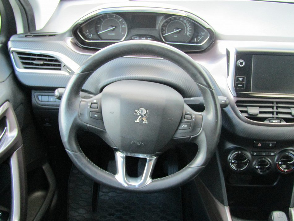 Peugeot 2008 1.2VTi Active