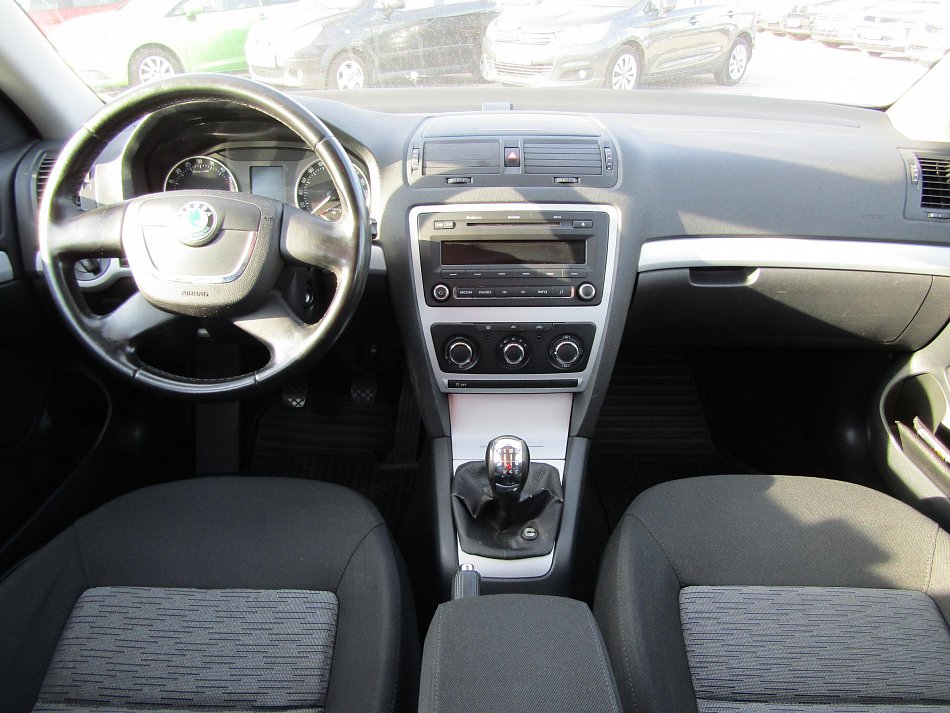 Škoda Octavia II 2.0TDi Ambiente