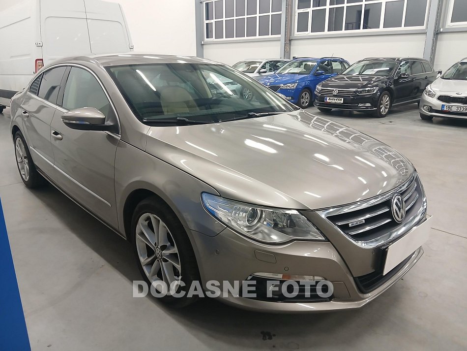 Volkswagen Passat CC 2.0 TDi 