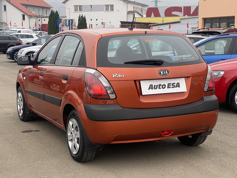 Kia Rio 1.4i 