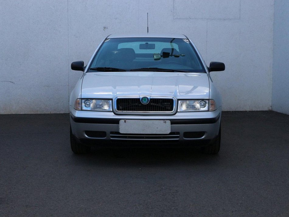 Škoda Octavia 1.6i 