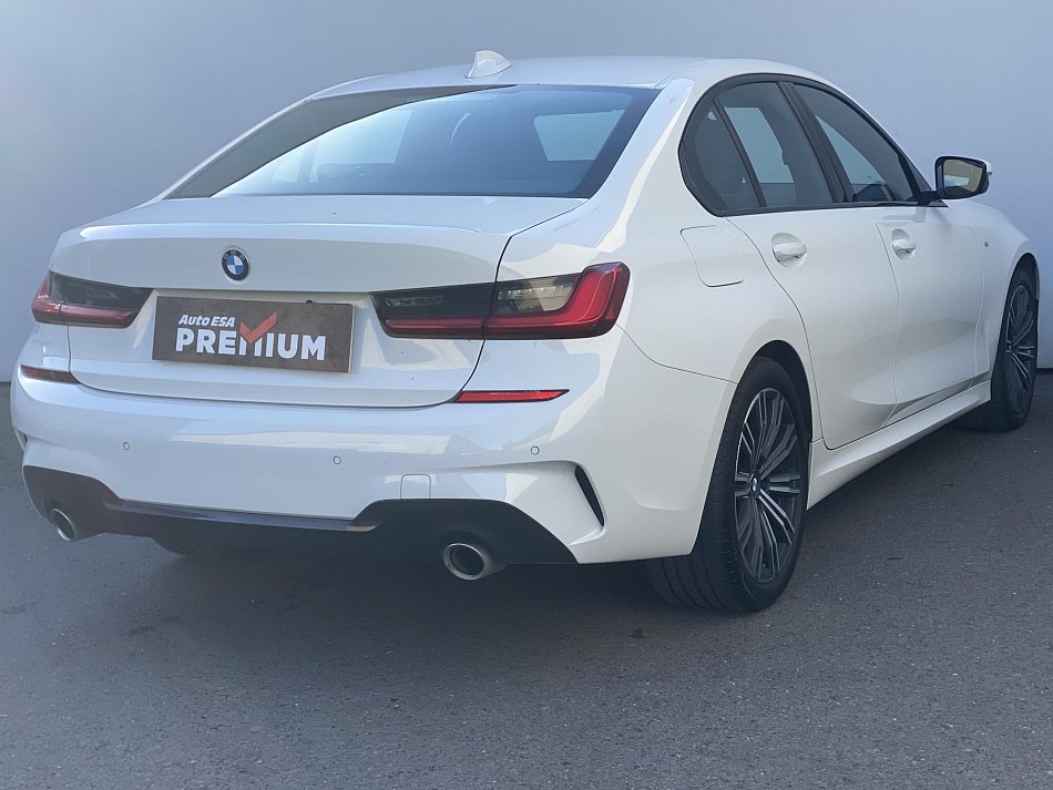 BMW Řada 3 2.0 i M Sport 330 i xDrive