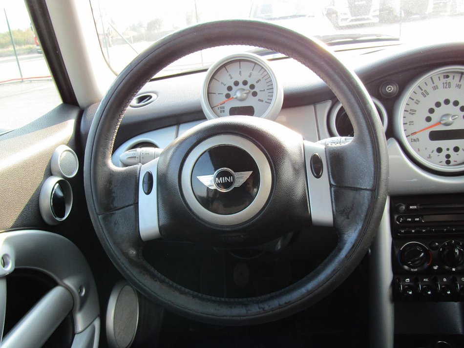 Mini Cooper 1.6i 