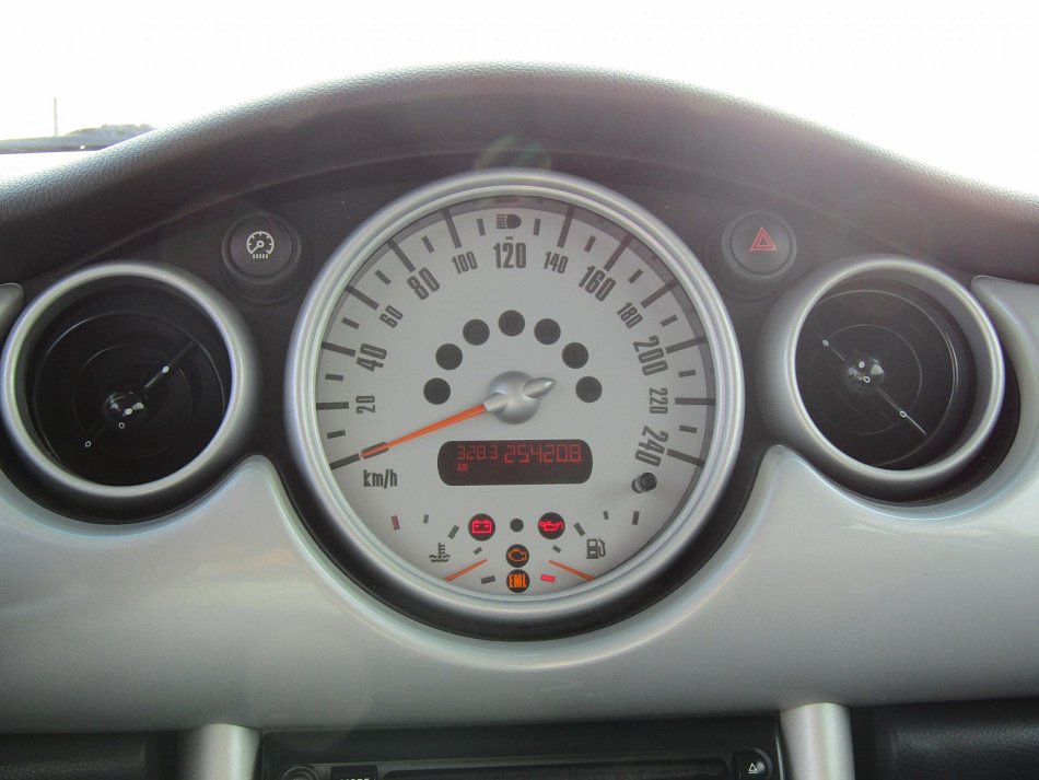 Mini Cooper 1.6i 