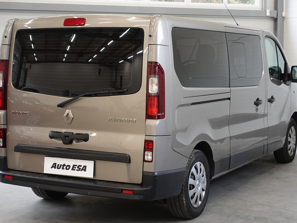 Renault Trafic 1.6dCi  L2 9míst