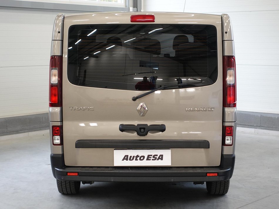 Renault Trafic 1.6dCi  L2 9míst