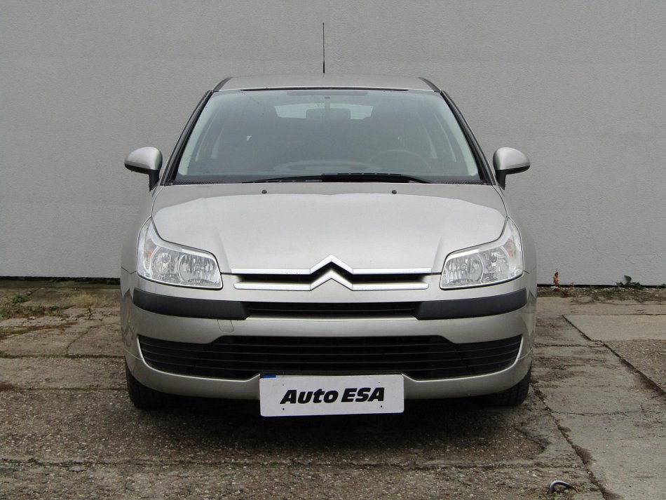 Citroën C4 1.4i 