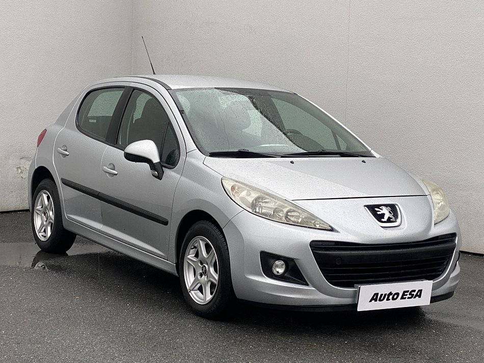 Peugeot 207 1.4 i 