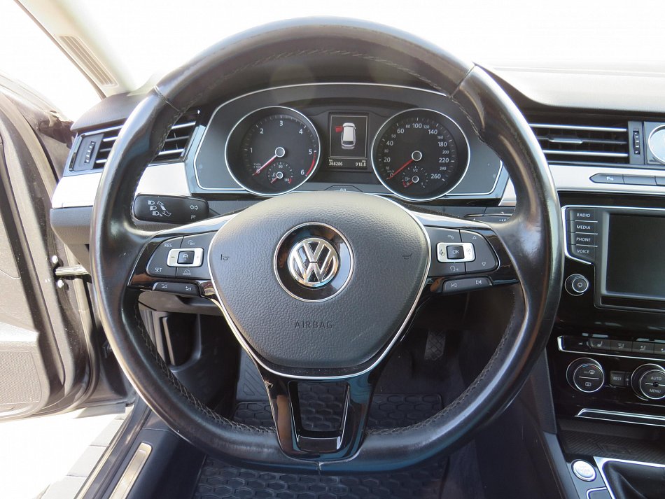 Volkswagen Passat 2.0TDi 