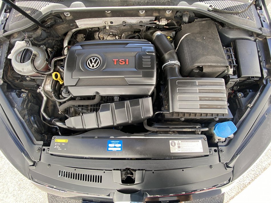 Volkswagen Golf 2.0TSi GTi