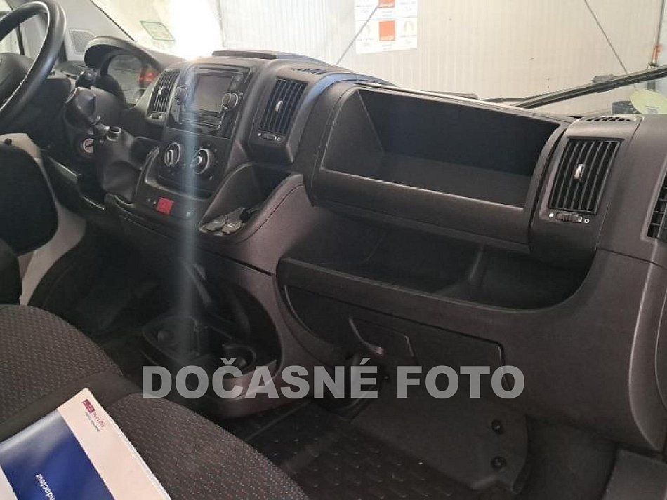 Citroën Jumper 2.0HDi  L3H3 ČELO