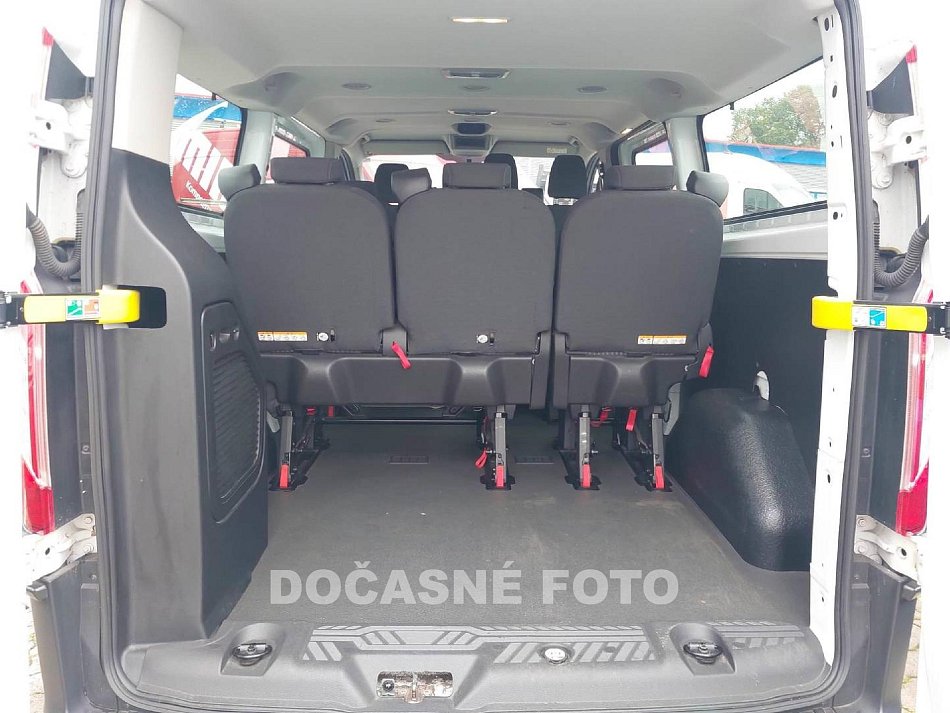 Ford Transit Custom 2.2TDCi Trend L2 9míst