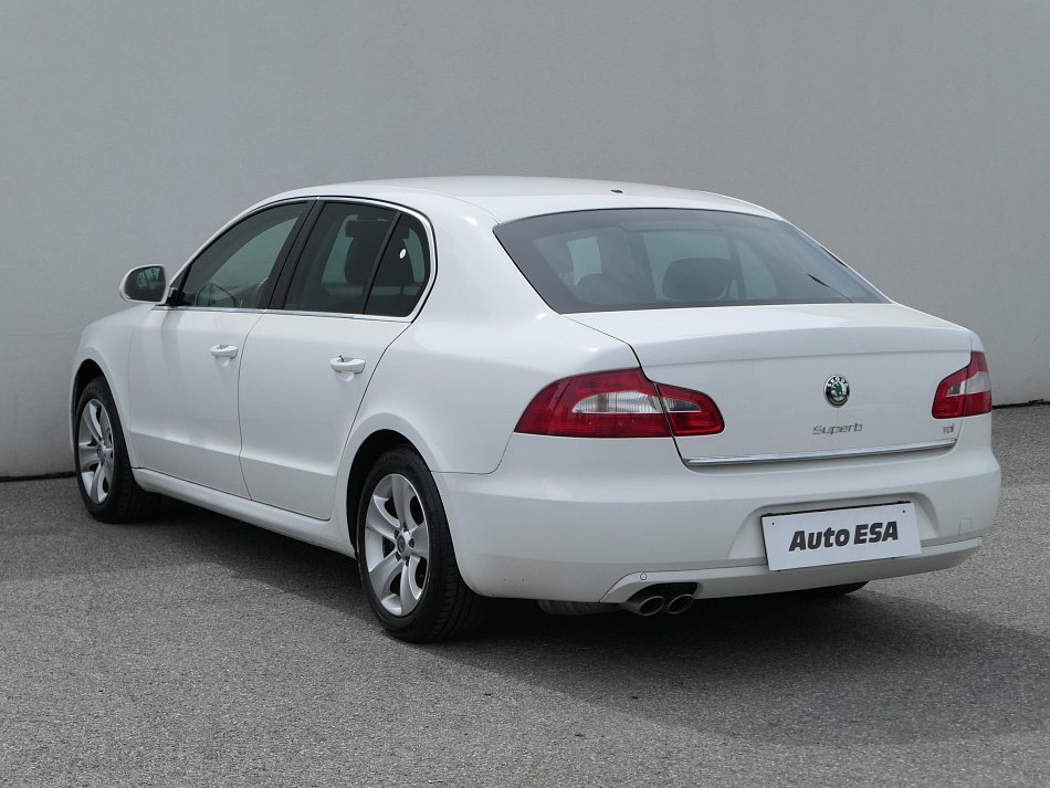 Škoda Superb II 2.0TDi Ambiente