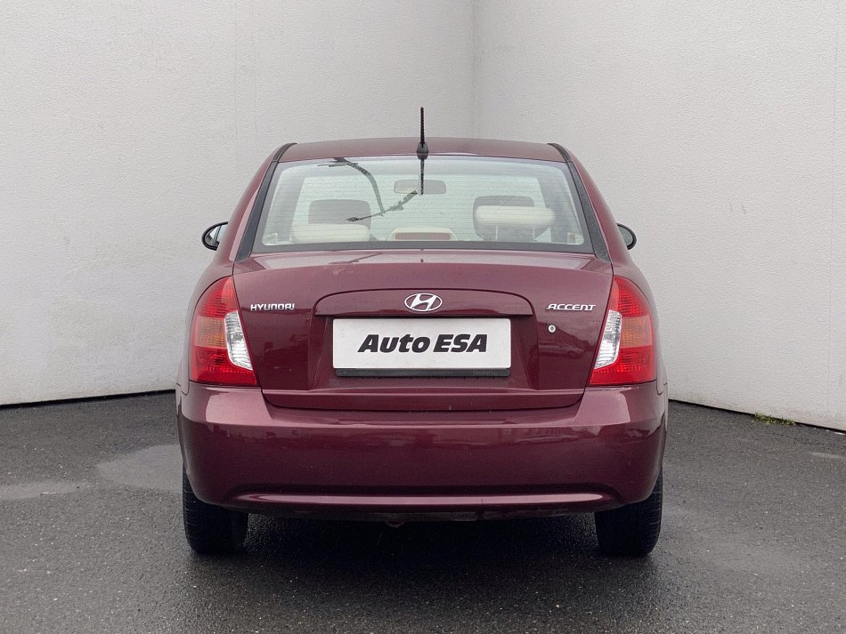 Hyundai Accent 1.4i 