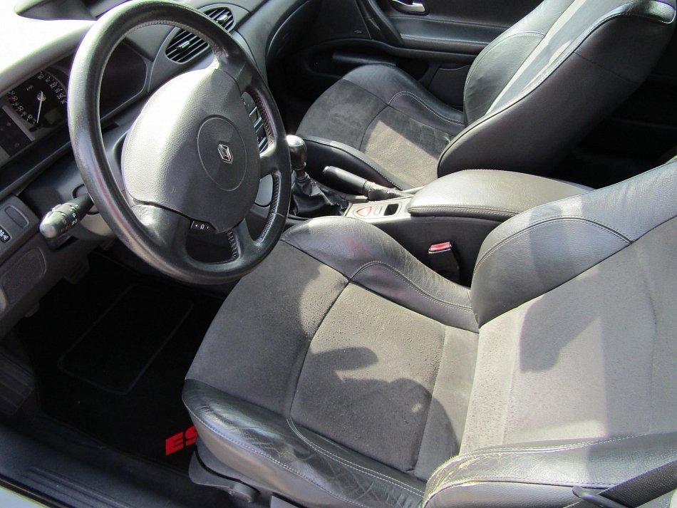 Renault Laguna 2.0T 