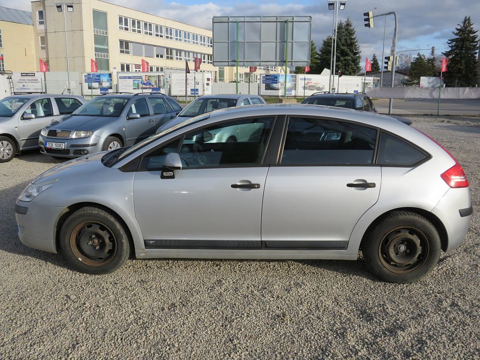 Citroën C4 1.4i 