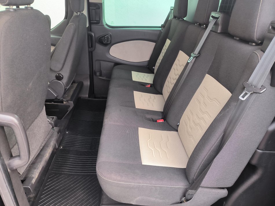 Ford Transit Custom 2.2TDCi Limited L2 5míst