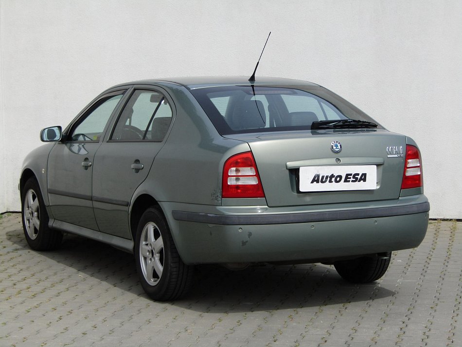 Škoda Octavia 1.6 i Elegance