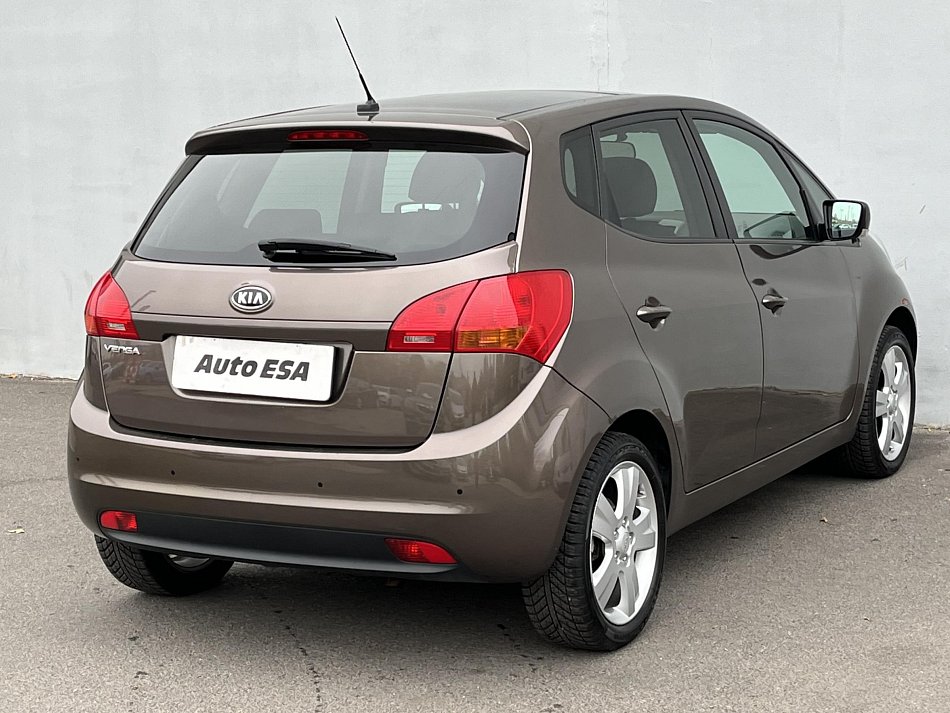 Kia Venga 1.6i 