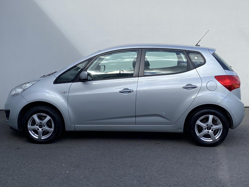 Kia Venga 1.4i 