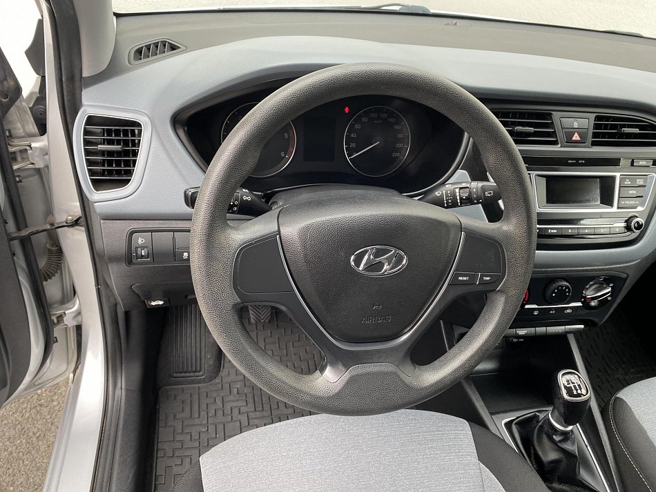 Hyundai I20 1.1i 