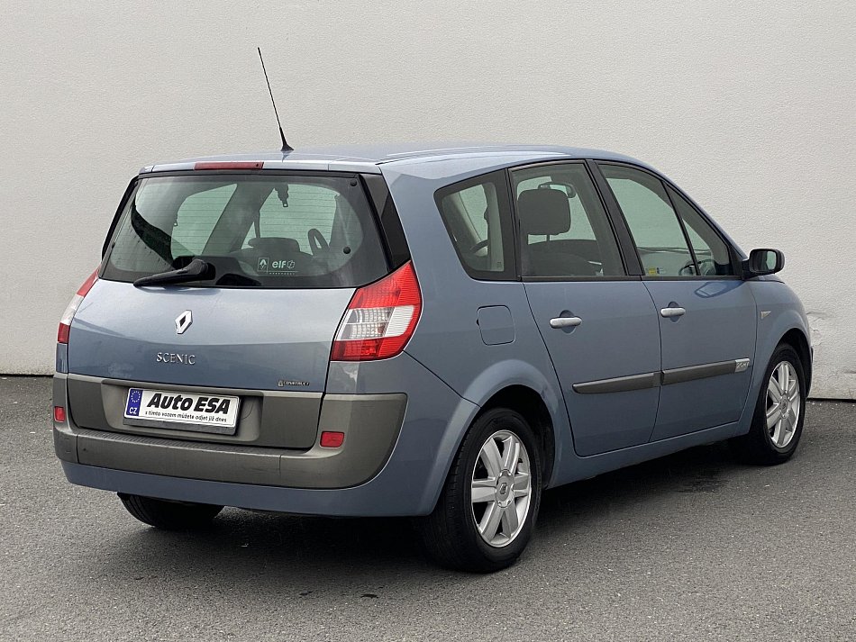 Renault Scénic 2.0 16V  7míst