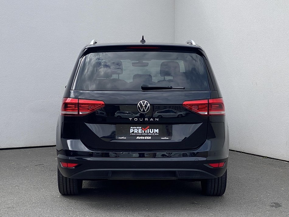 Volkswagen Touran 1.5TSi 