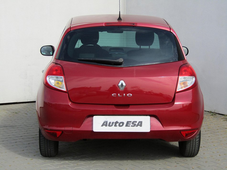 Renault Clio 1.2i 