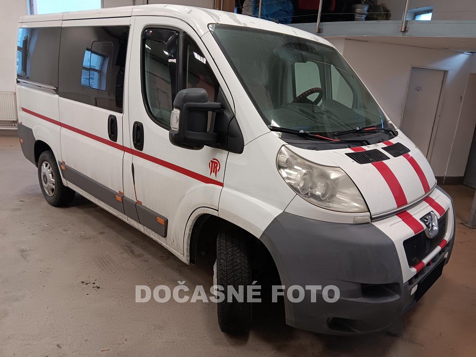 Peugeot Boxer 2.2hdi  9 míst