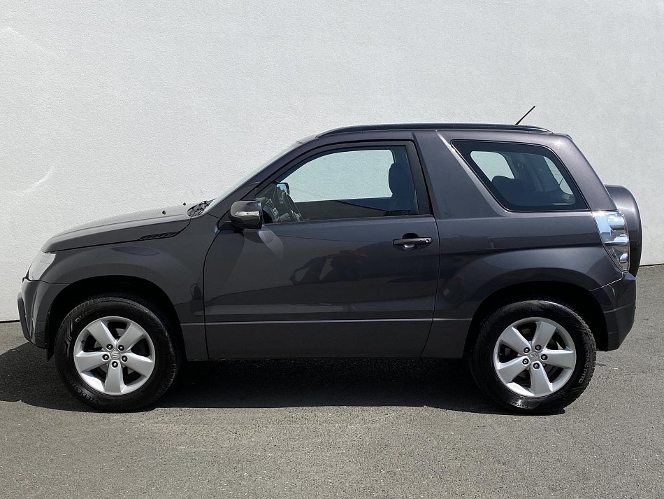 Suzuki Grand Vitara 2.4 i  4X4