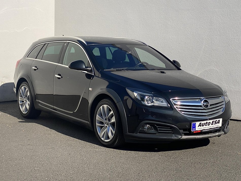 Opel Insignia 2.0 CDTi Country Tourer