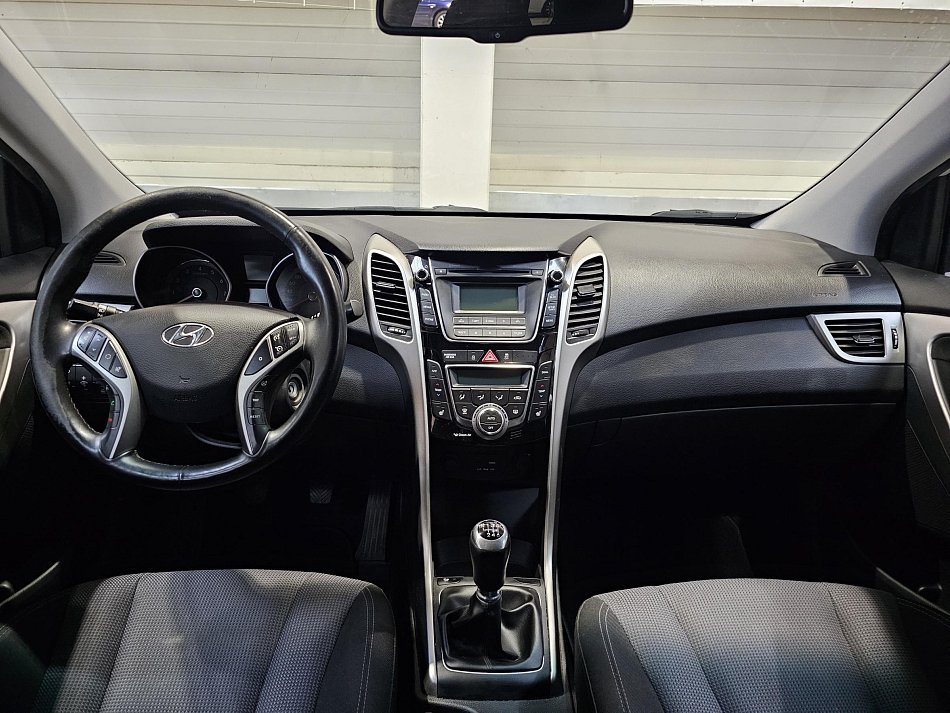 Hyundai I30 1.6i 