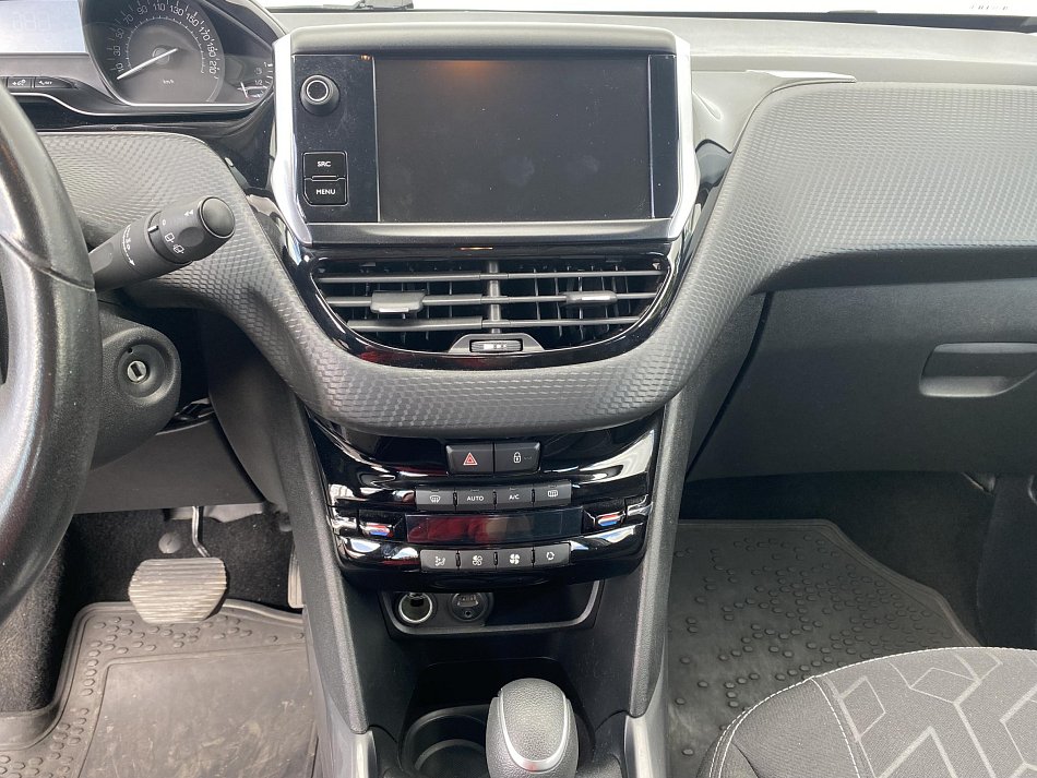 Peugeot 2008 1.2PT 