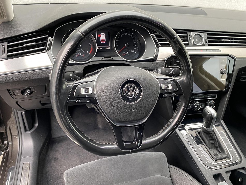 Volkswagen Passat 2.0 TDi Highline