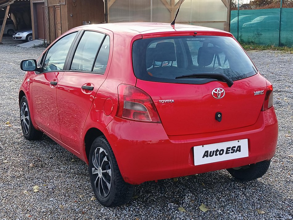 Toyota Yaris 1.3i 