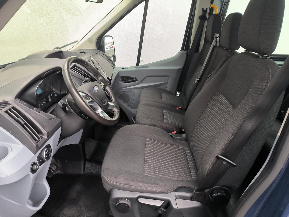 Ford Transit 2.0TDCi Trend L2H3 9míst