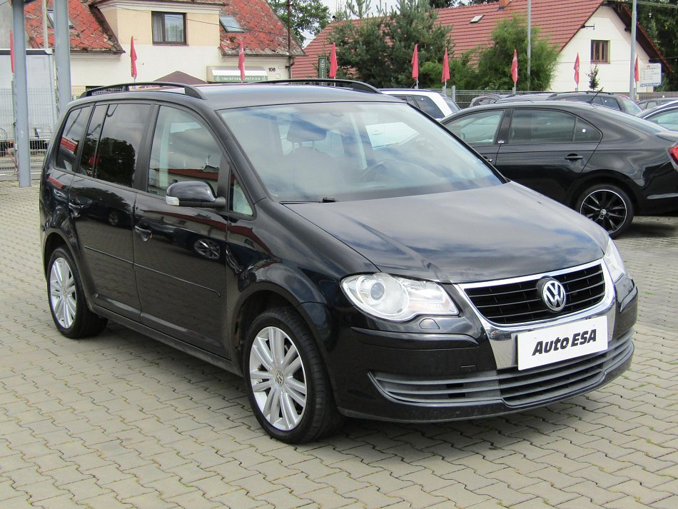 Volkswagen Touran 2.0 TDi 