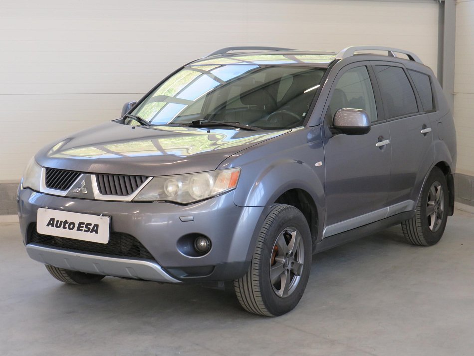 Mitsubishi Outlander 2.0Di-D  4x4