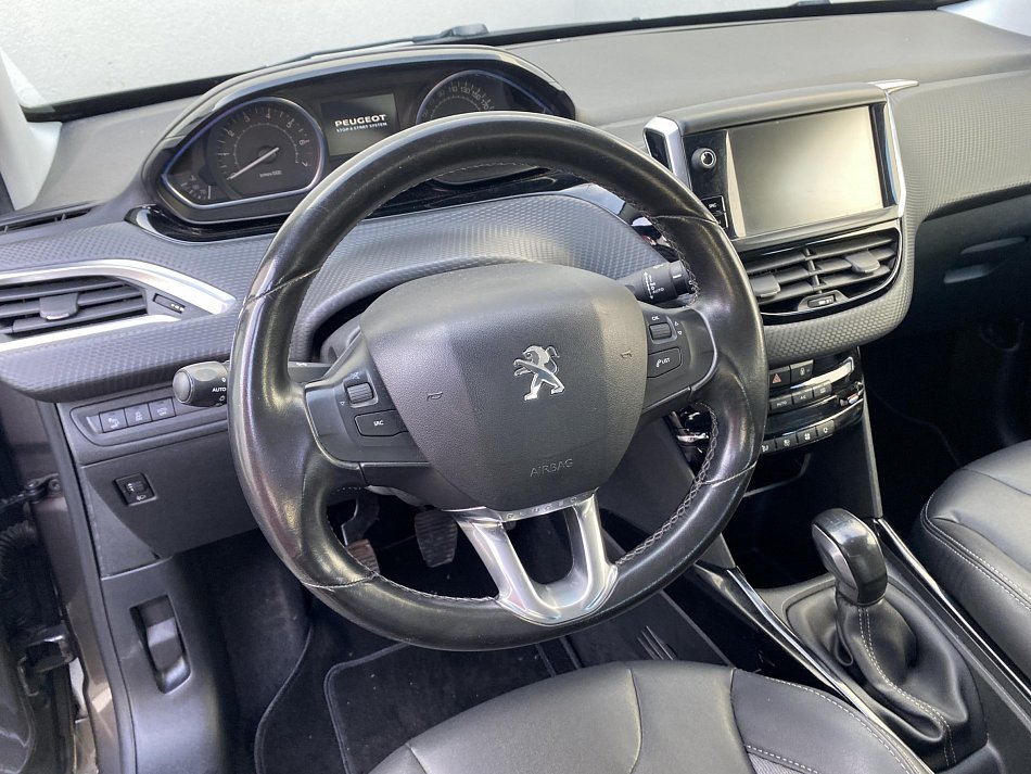 Peugeot 2008 1.2PT Allure