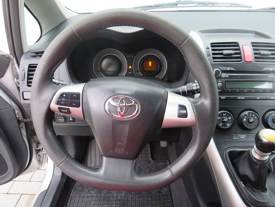 Toyota Auris 1.4 D-4D 