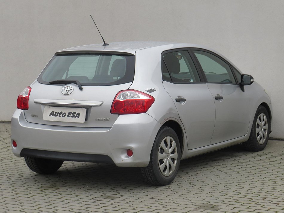 Toyota Auris 1.4 D-4D 