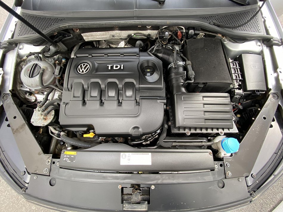 Volkswagen Passat 2.0 TDi 