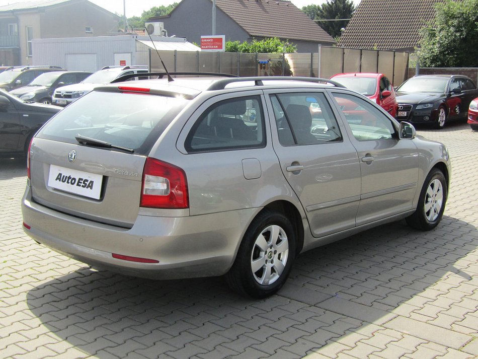 Škoda Octavia II 1.6 TDi Elegance