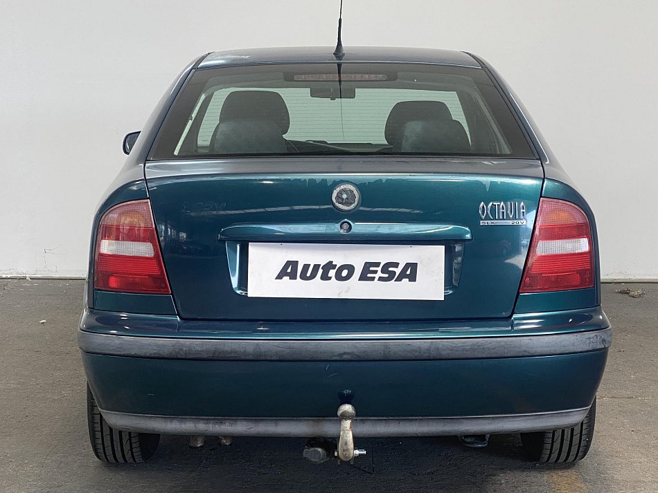 Škoda Octavia 1.8i 